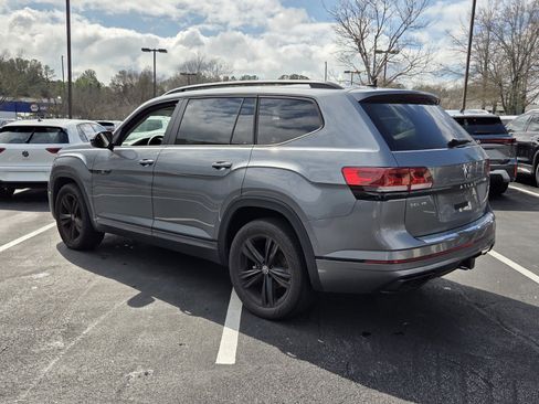 Used 2022 Volkswagen Atlas SEL R-Line image 7