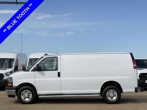 Used 2024 Chevrolet Express 2500 Work Van w/ Driver Convenience Package image 3
