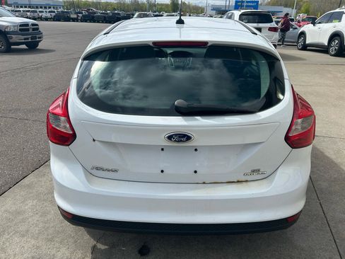 Used 2014 Ford Focus SE w/ SE Sport Package FWD image 6