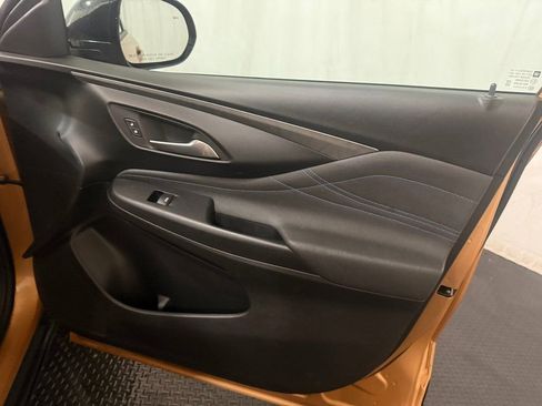 Used 2024 Buick Envista Sport Touring w/ Convenience II Package FWD image 31