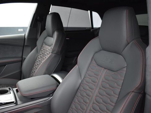 New 2026 Audi RS Q8 performance AWD/4WD image 9