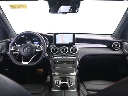 Used 2019 Mercedes-Benz GLC 43 AMG 4MATIC image 31