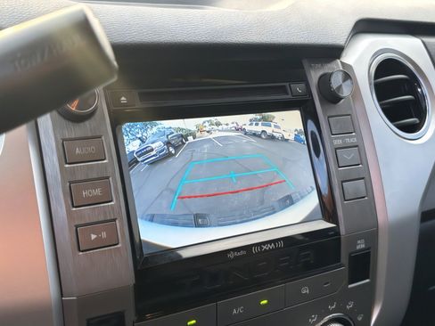 Used 2018 Toyota Tundra SR5 image 19