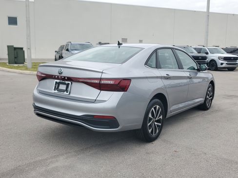 Used 2025 Volkswagen Jetta S FWD image 5