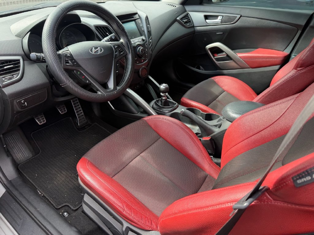Used 2014 Hyundai Veloster Turbo R-Spec FWD image 8