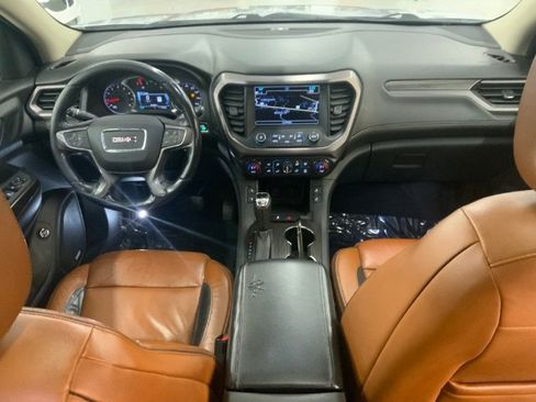 Used 2017 GMC Acadia SLT image 10