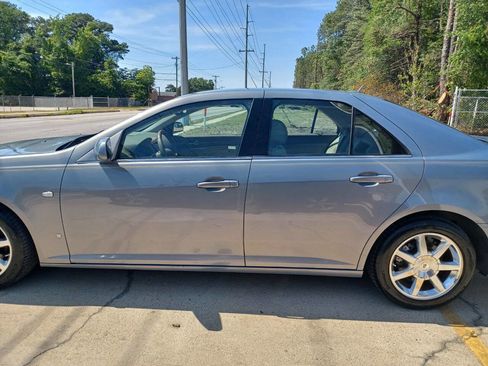 Used 2007 Cadillac STS w/ Preferred Equipment Group RWD image 2