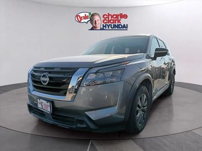 Used 2024 Nissan Pathfinder S