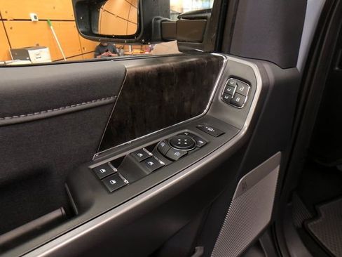 New 2026 Ford F250 Lariat w/ Black Appearance Package image 12