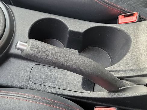 Used 2010 Kia Forte Koup SX w/ Leather Pkg FWD image 32