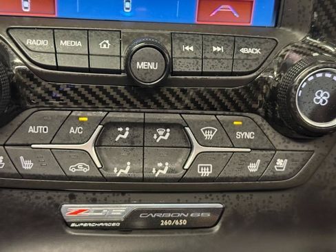 Used 2018 Chevrolet Corvette Z06 w/ Carbon 65 Edition RWD image 23