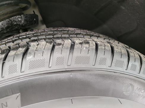 Used 2025 Chevrolet Equinox LT image 4