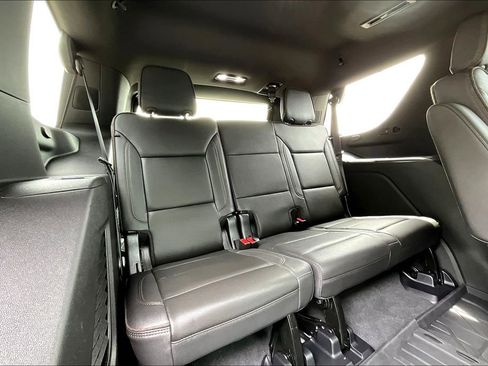 Used 2023 Chevrolet Tahoe High Country image 39