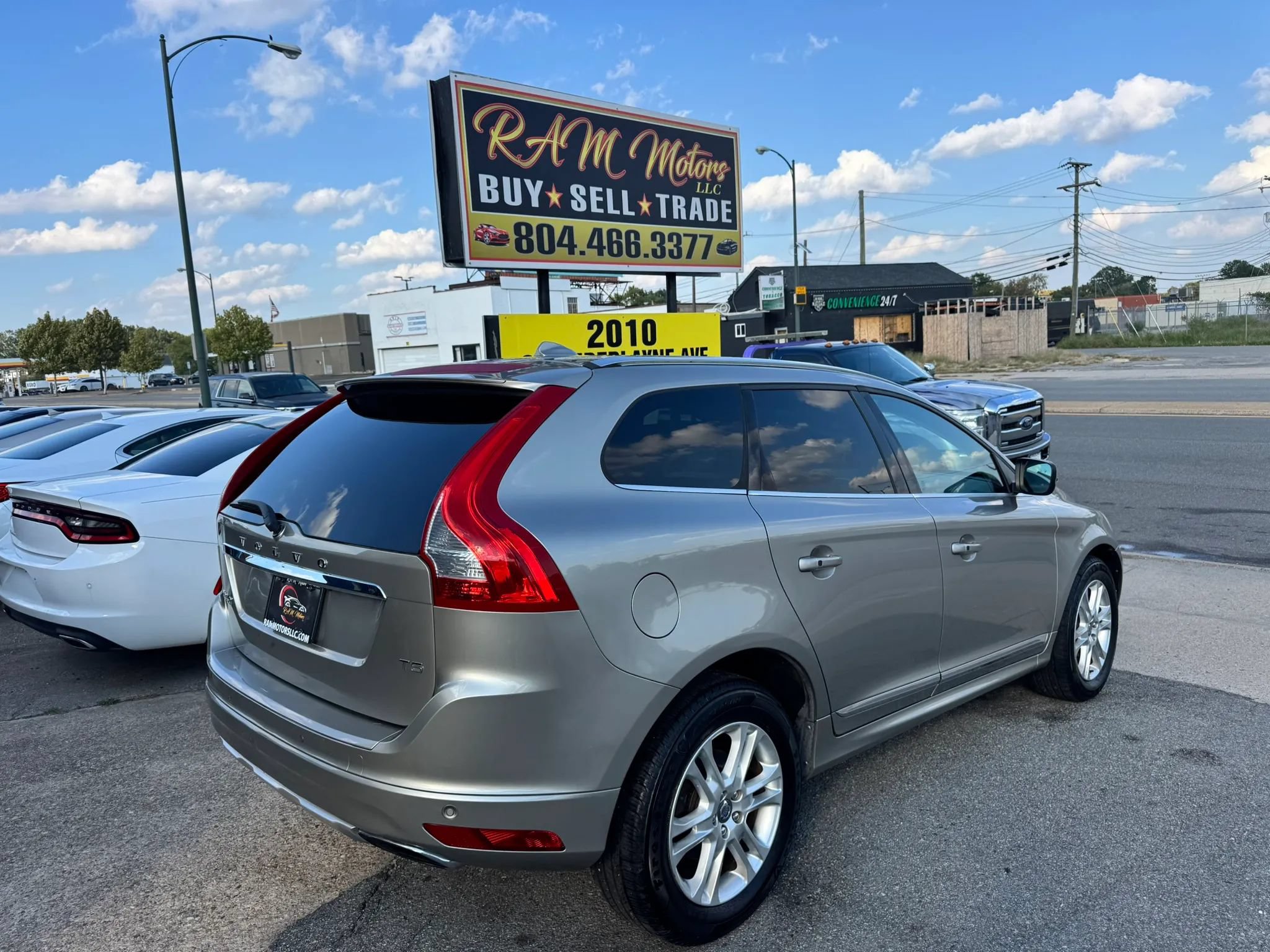 Used 2015 Volvo XC60 T5 Premier FWD image 3