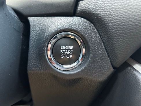 Used 2023 Toyota RAV4 XLE Premium image 27