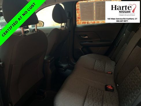 Used 2025 Nissan Kicks SV image 12