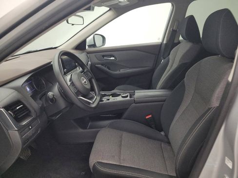 Used 2022 Nissan Rogue SV AWD/4WD image 17