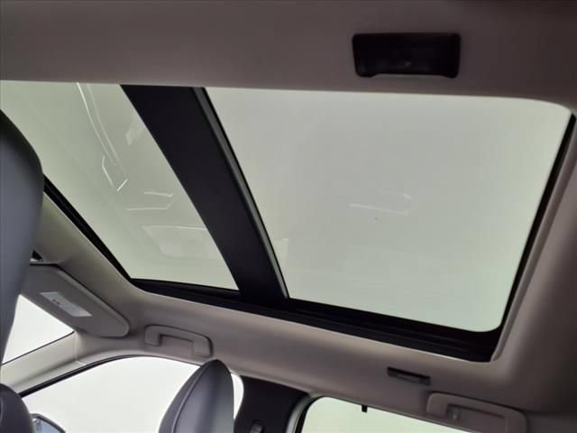 Used 2025 Mitsubishi Outlander SEL FWD image 15