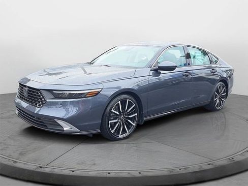 Certified 2024 Honda Accord Touring image 3