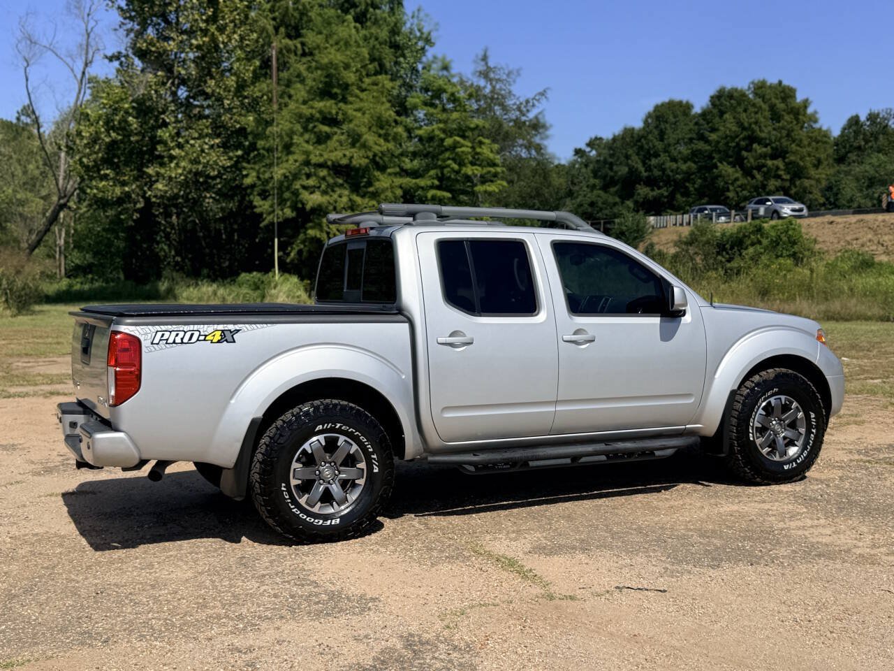 Used 2016 Nissan Frontier PRO-4X w/ Pro-4x Luxury Package AWD/4WD image 5