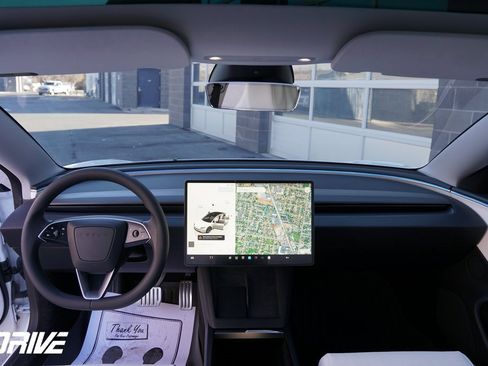 Used 2024 Tesla Model 3 Performance image 33