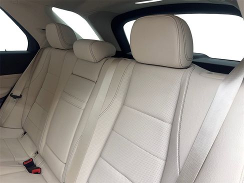 Used 2022 Mercedes-Benz GLE 350 4MATIC image 33