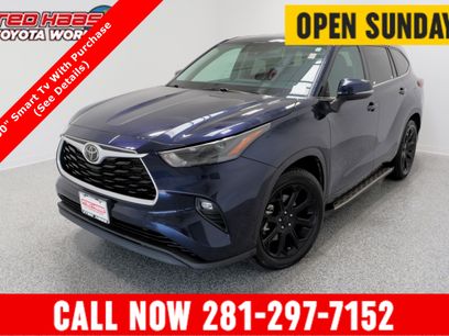 Used 2022 Toyota Highlander LE