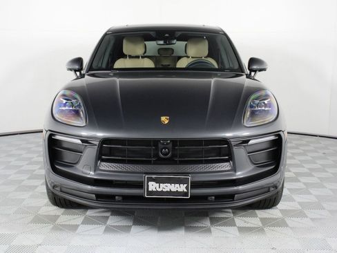 Certified 2026 Porsche Macan image 10
