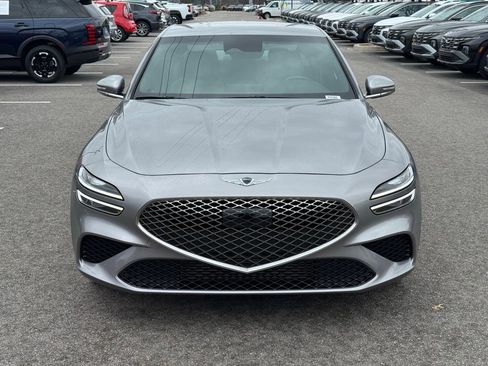 Used 2023 Genesis G70 2.0T image 6