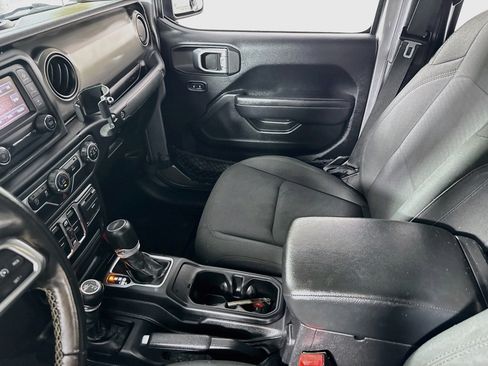 Used 2020 Jeep Gladiator Sport w/ Quick Order Package 24S AWD/4WD image 22