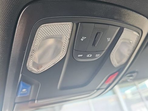 Used 2024 RAM 3500 Tradesman w/ Chrome Appearance Group AWD/4WD image 14