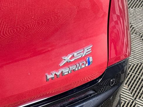 Used 2024 Toyota Sienna XSE image 24