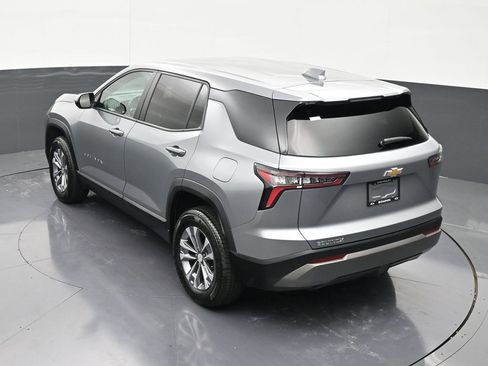 Used 2025 Chevrolet Equinox LT image 11