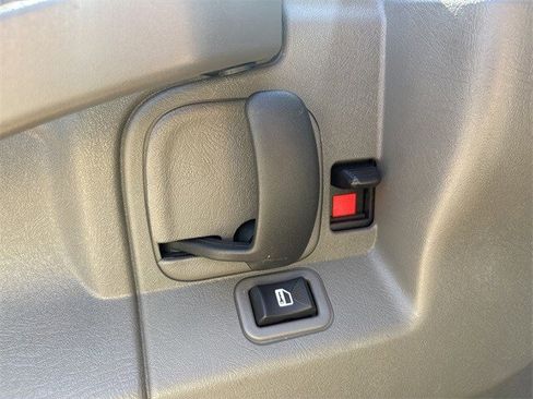 Used 2024 Chevrolet Express 3500 LT w/ LT Preferred Equipment Group image 10