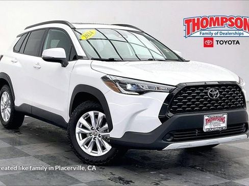 Used 2024 Toyota Corolla Cross LE w/ Moonroof Package image 1