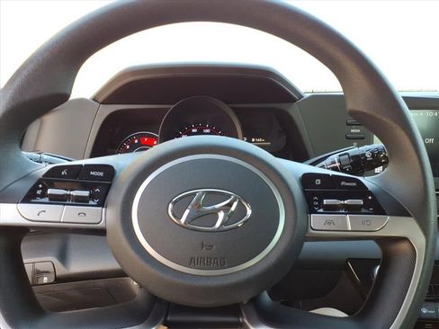 Used 2021 Hyundai Elantra SEL image 20