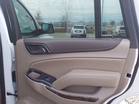 Used 2016 GMC Yukon SLT w/ Open Road Package image 21