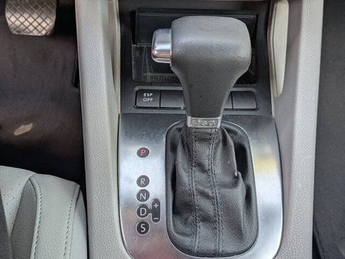 Used 2010 Volkswagen Eos Komfort FWD image 24