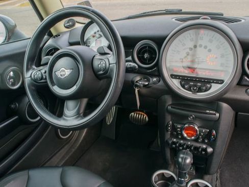 Used 2013 MINI Cooper S image 16
