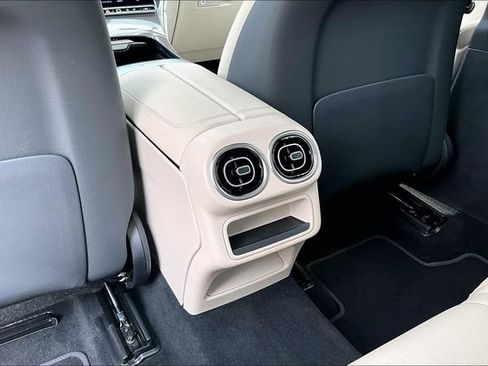 Certified 2026 Mercedes-Benz GLC 300 4MATIC image 13