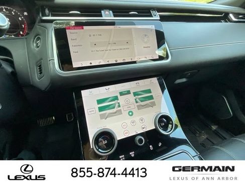 Used 2018 Land Rover Range Rover Velar AWD/4WD image 18