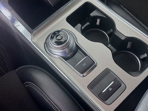 Used 2021 Ford Edge ST image 16