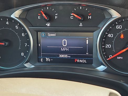 Used 2023 Chevrolet Equinox RS image 19