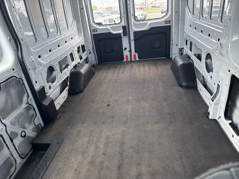 Used 2018 Ford Transit 250 148 Medium Roof RWD image 14