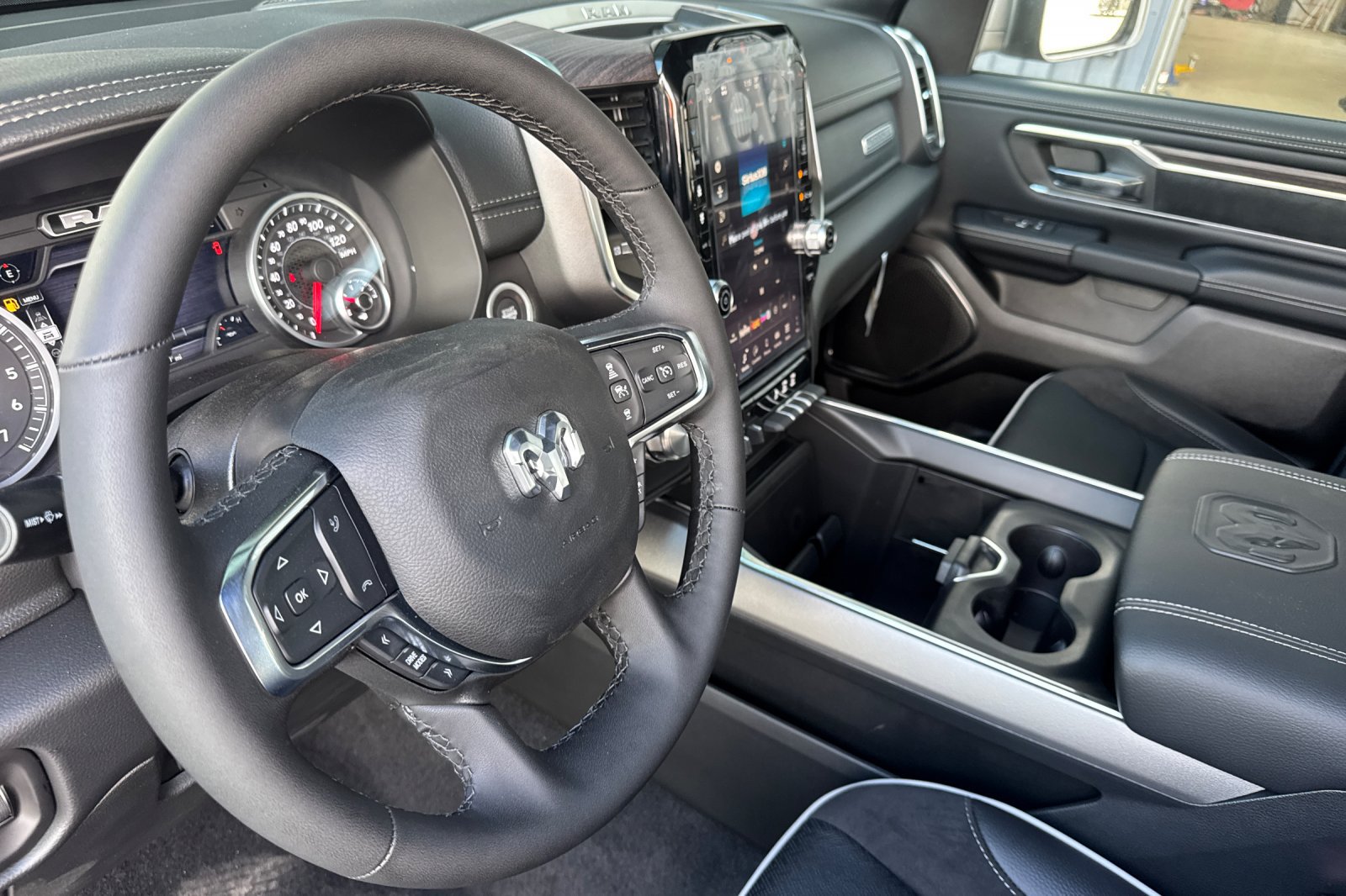 New 2027 RAM 1500 Laramie w/ Night Edition AWD/4WD image 9