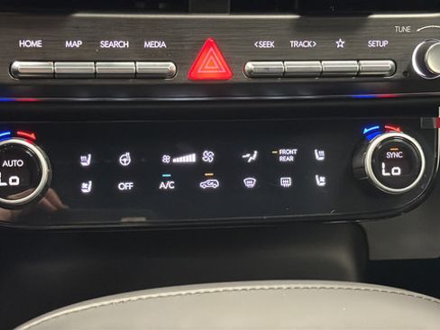 Used 2026 Hyundai Palisade Calligraphy AWD/4WD image 18