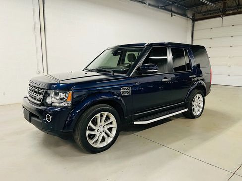 Used 2016 Land Rover LR4 HSE Silver Edition AWD/4WD image 2