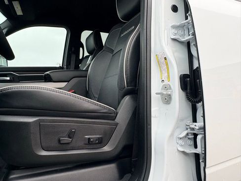 New 2025 RAM 2500 Laramie image 19