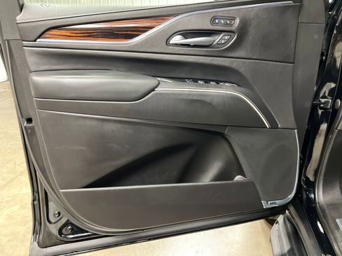 Certified 2023 Cadillac Escalade Premium Luxury w/ LPO, Floor Liner Package AWD/4WD image 15