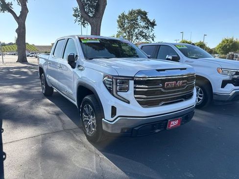 Used 2025 GMC Sierra 1500 SLT AWD/4WD image 3
